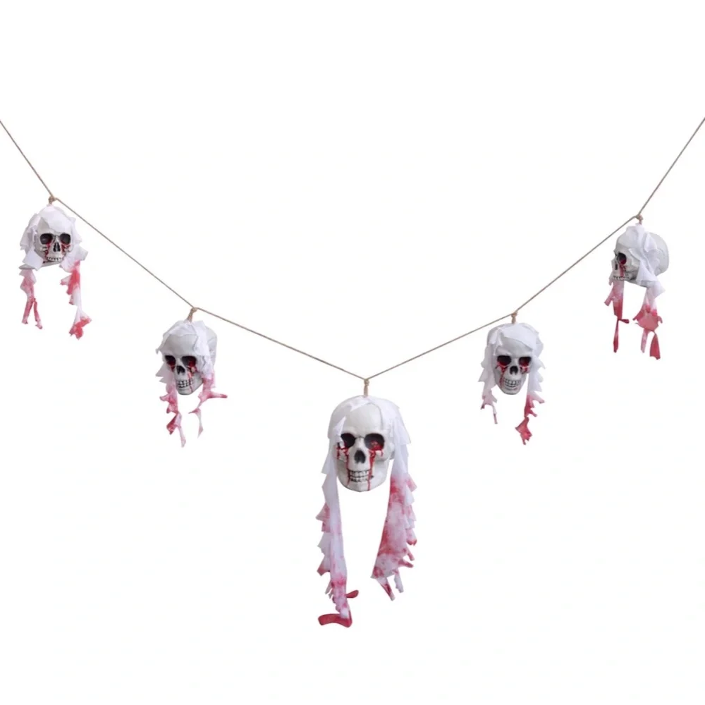 70” Bloody Skull Garland